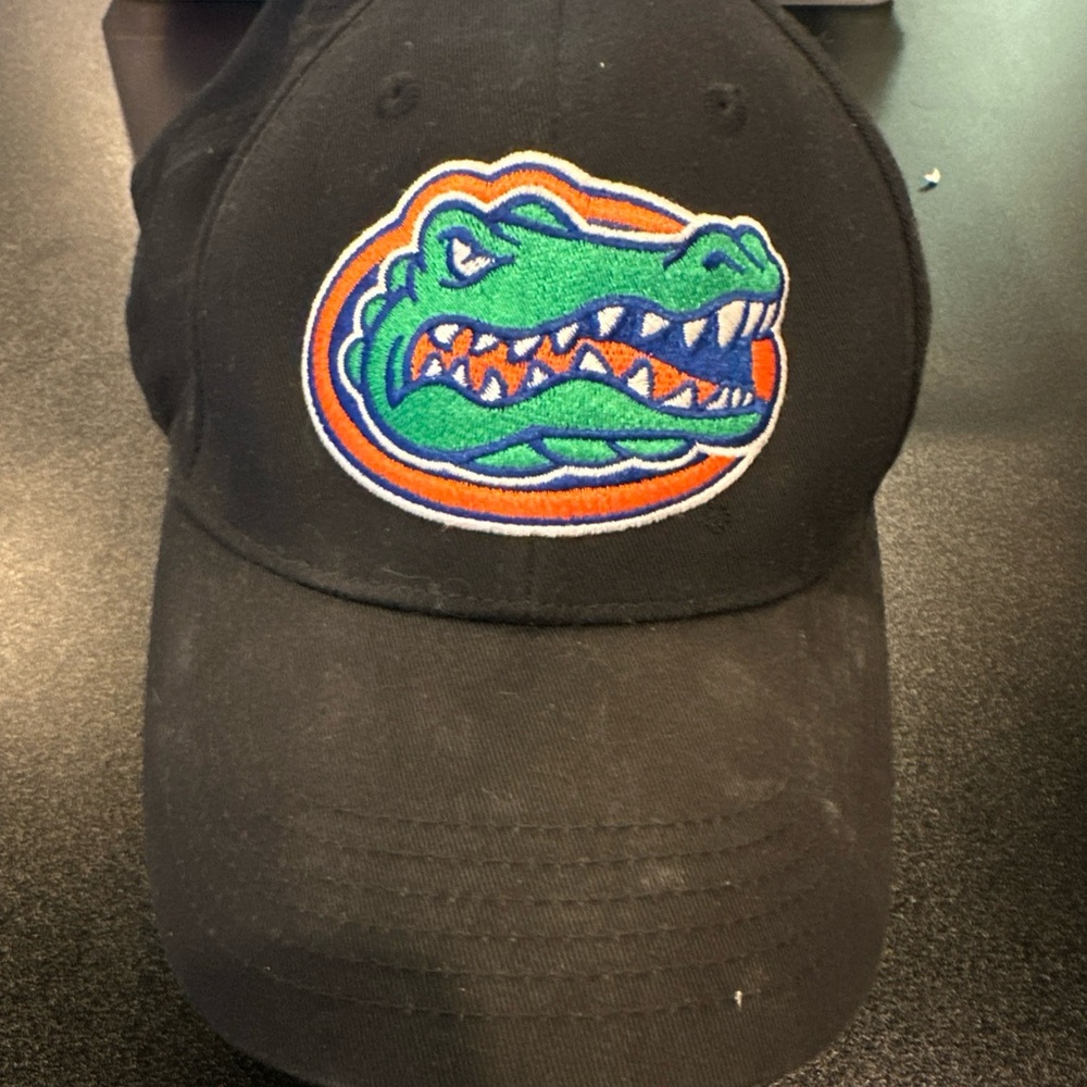 Black Gators Logo Cap